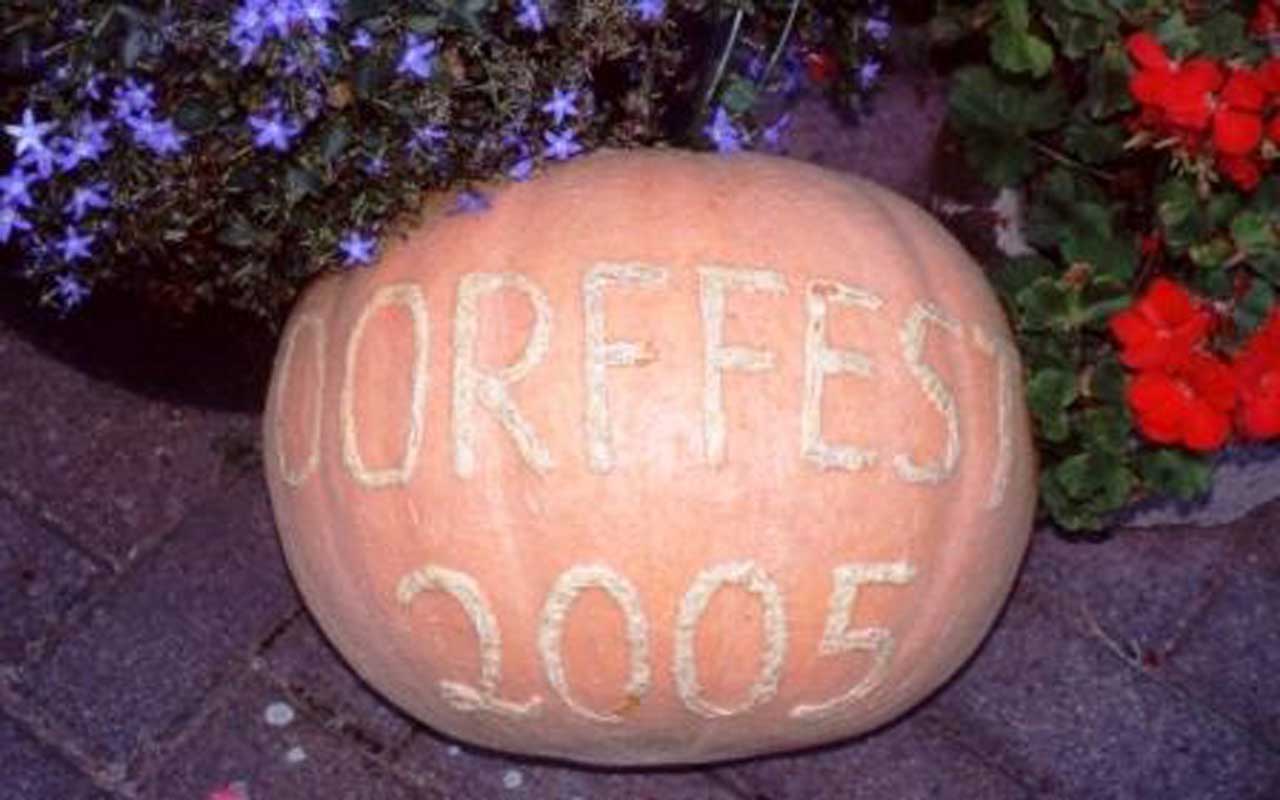 2005-09-02-dorffest-02