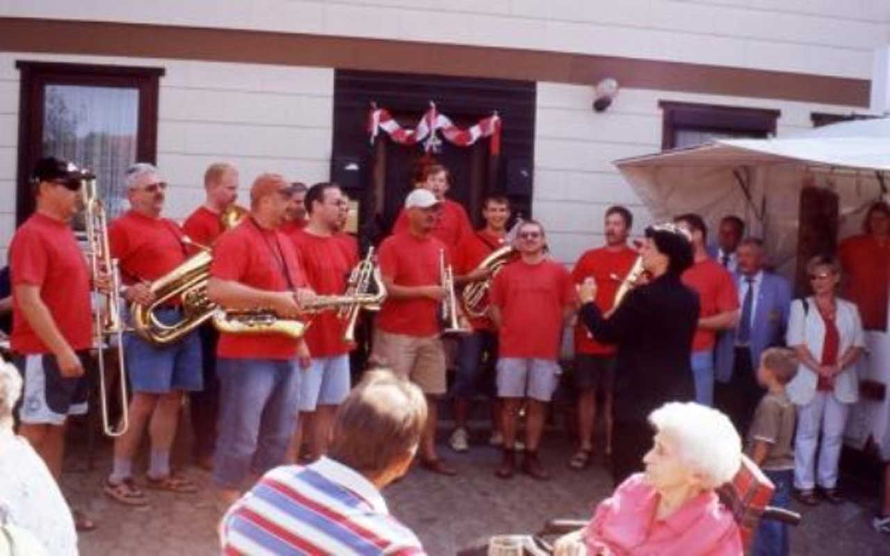 2005-09-02-dorffest-04
