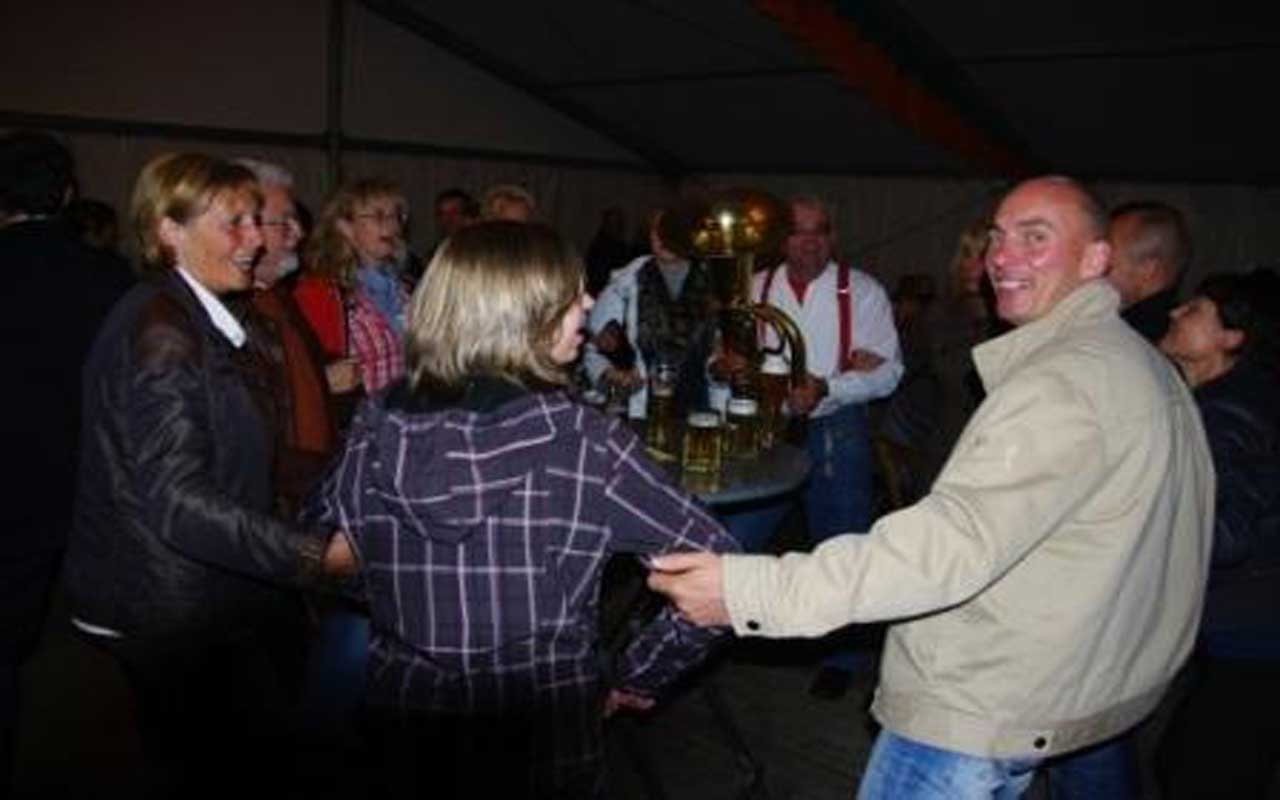 2010-09-04-dorffest-40