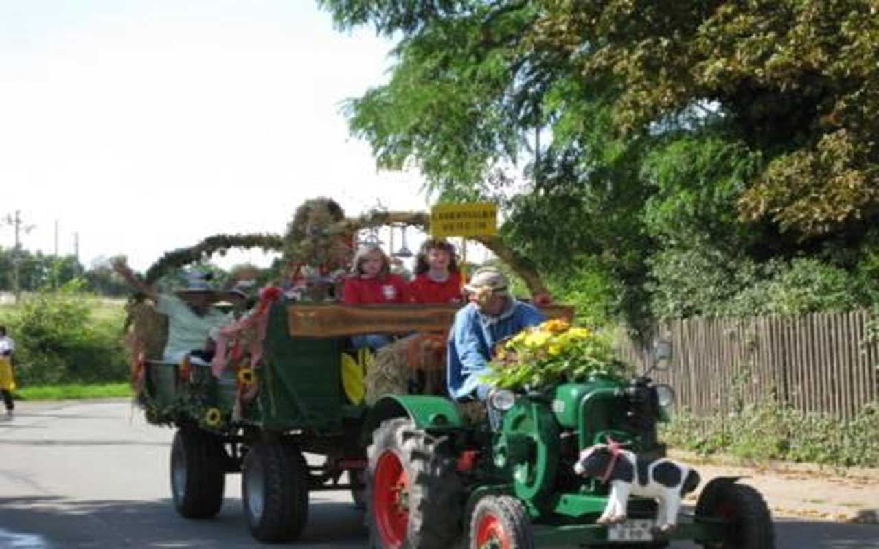 2010-09-05-dorffest-150